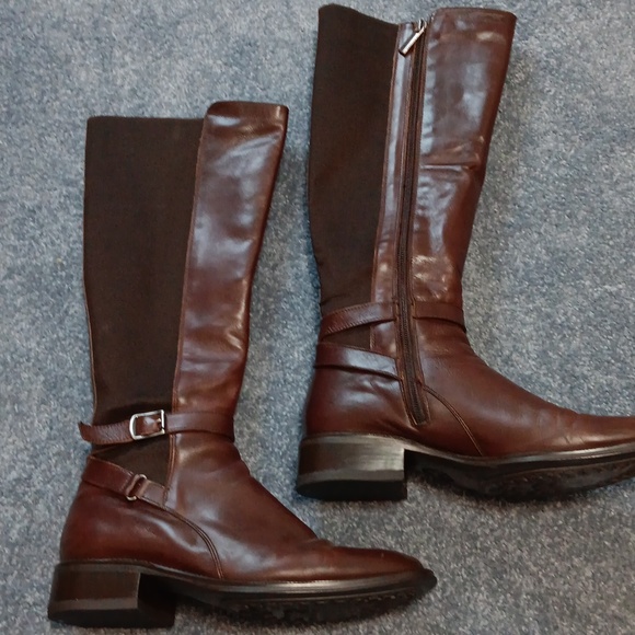 Aquatalia tall leather boot - Picture 3 of 11
